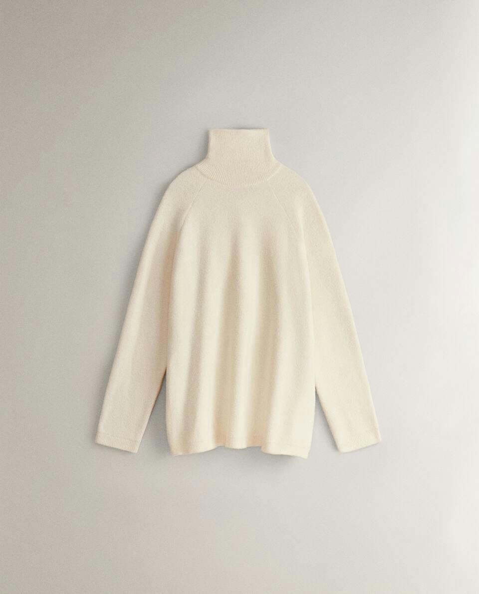 KNIT SWEATER